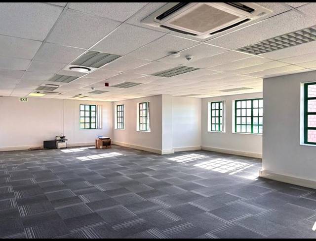 BUSINESS PROPERTY TO RENT IN CLAREMONT